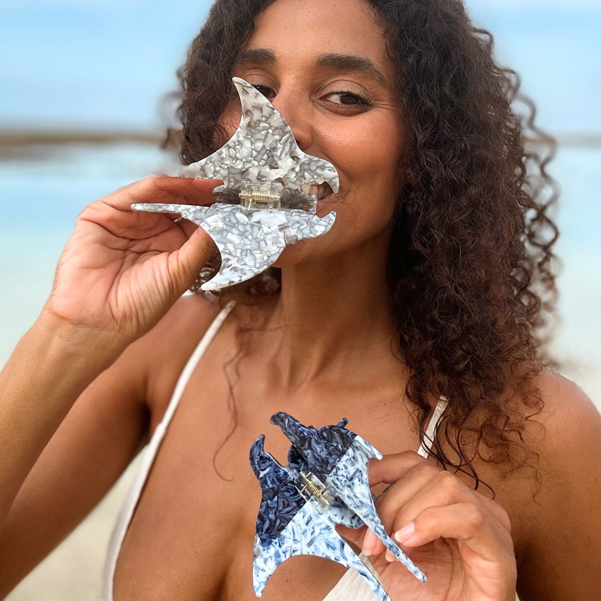 Manta Ray Hair Claw
