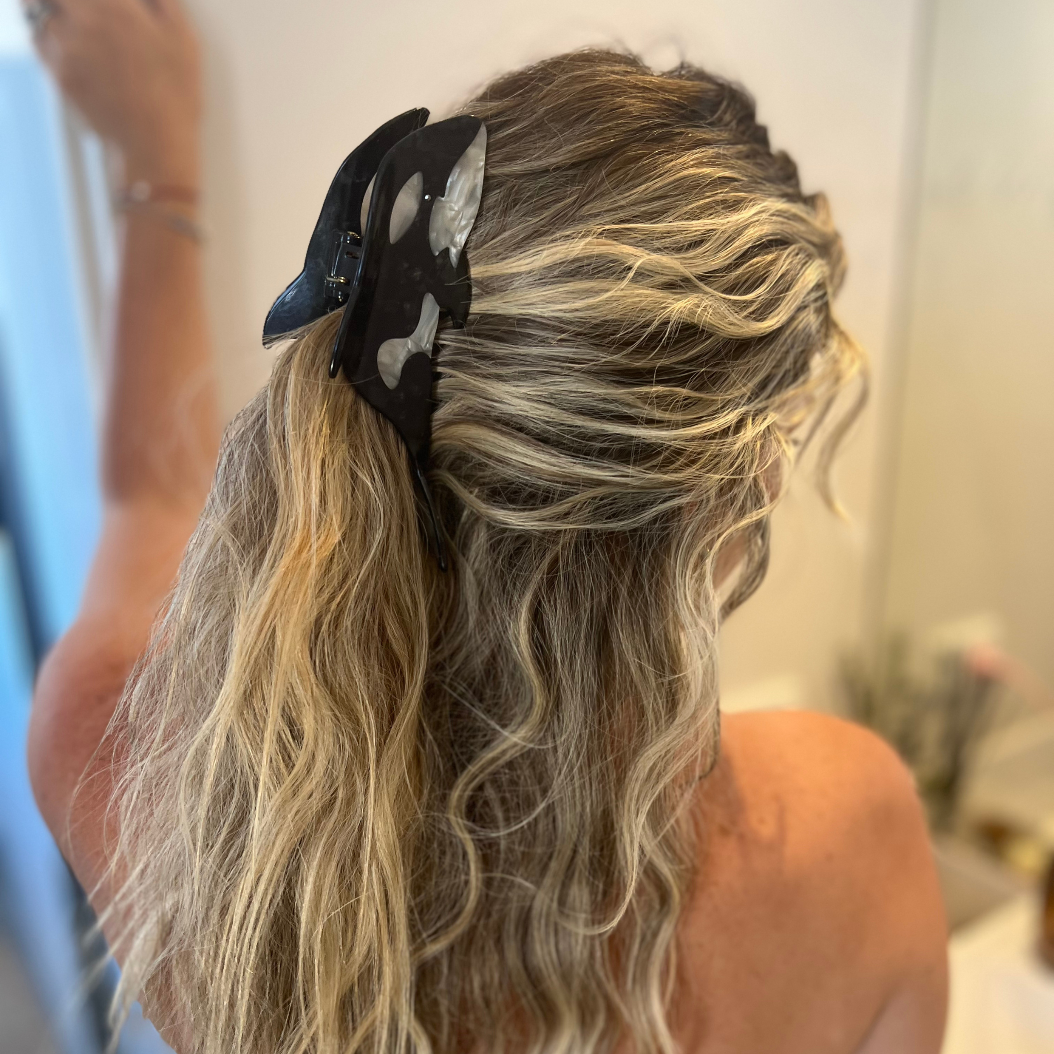 Orca (Killer Whale) Hair Claw