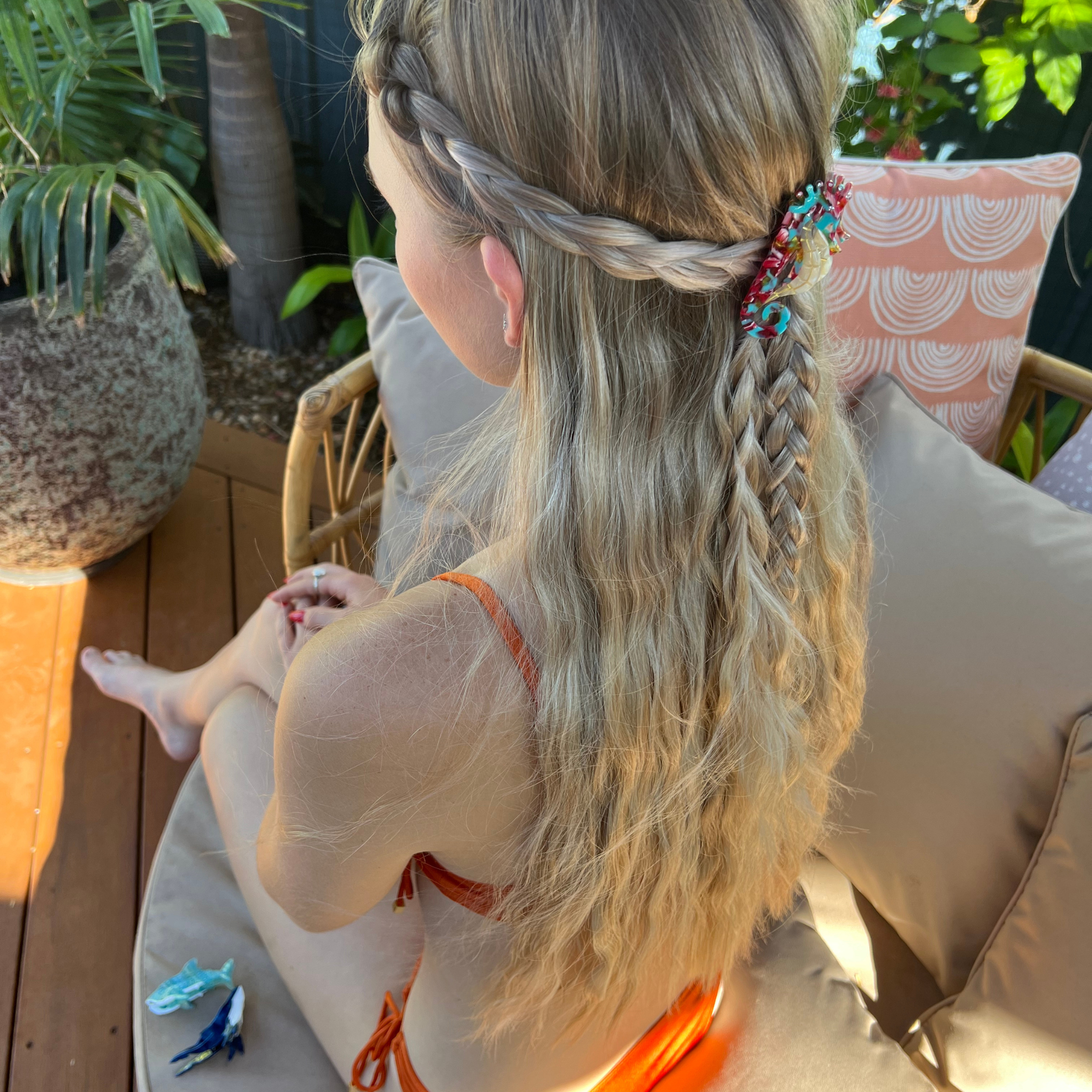 Mini Sea Horse Hair Claw