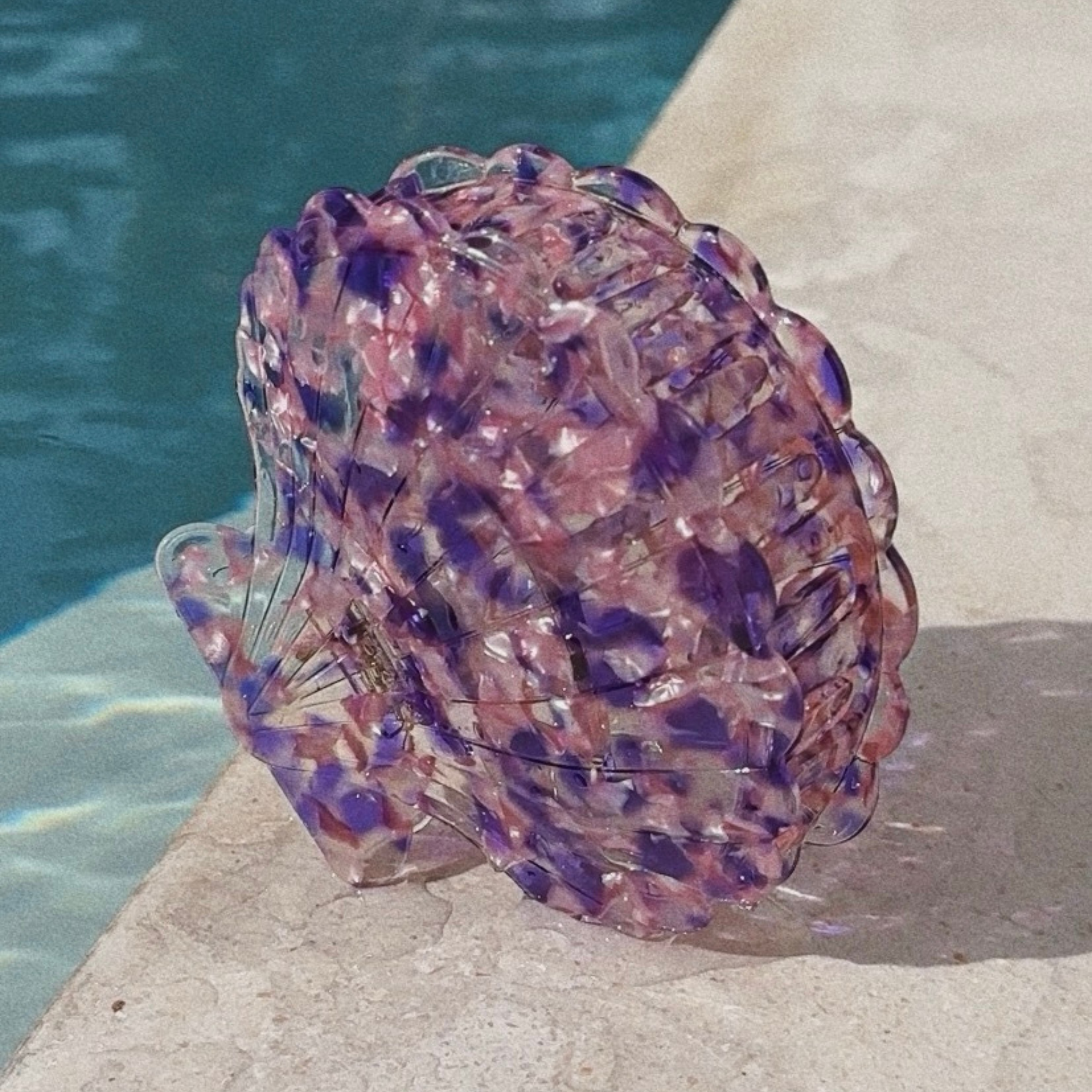Giant Clam Hair Claw